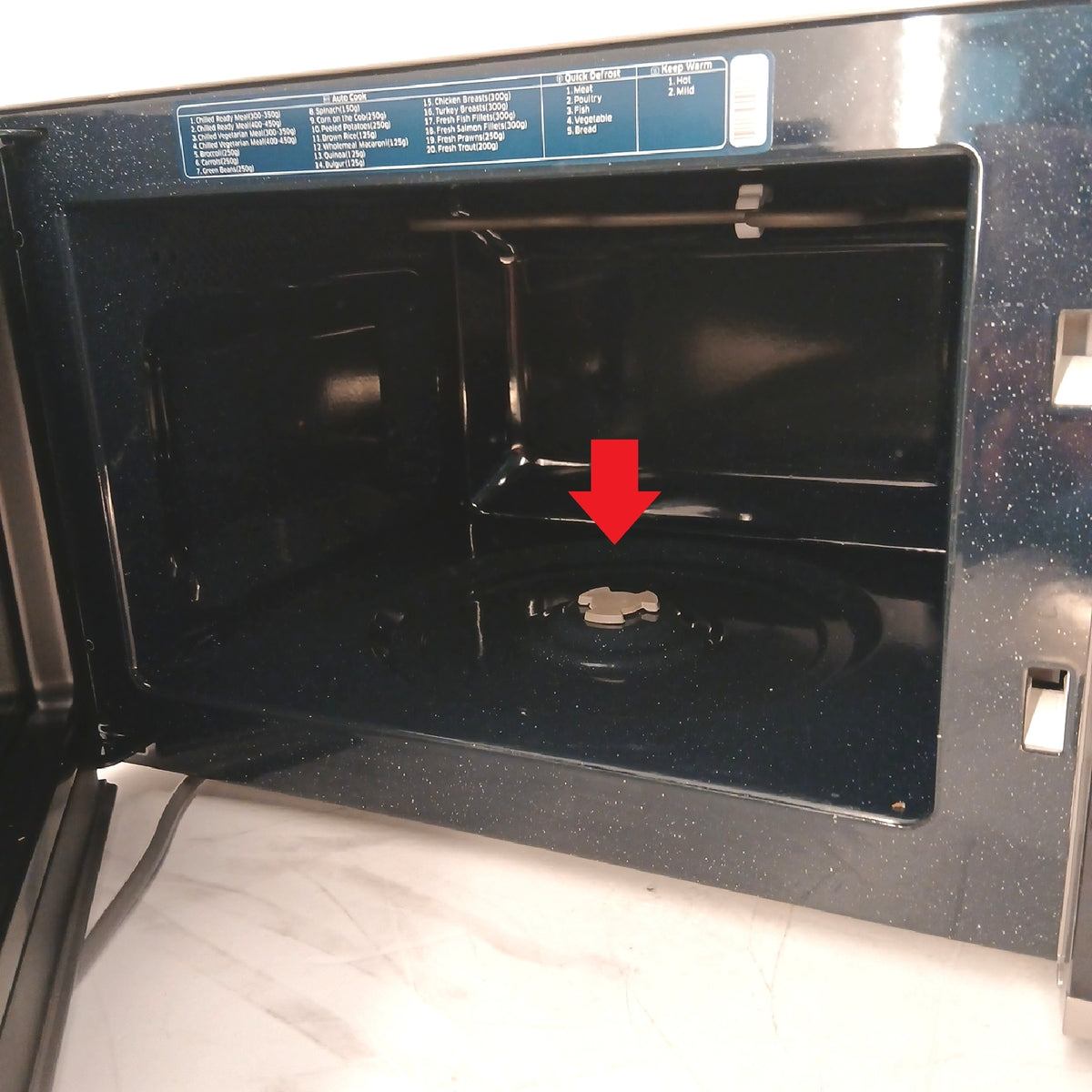 Samsung MW3500K Mikrowelle MG2AK3515ASEG Grill 800 W – Annehmbar, unvollständig