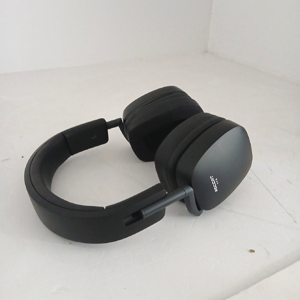 Roccat Syn Max Air - Kabelloses RGB PC Gaming Headset mit 3D Audio – Defekt