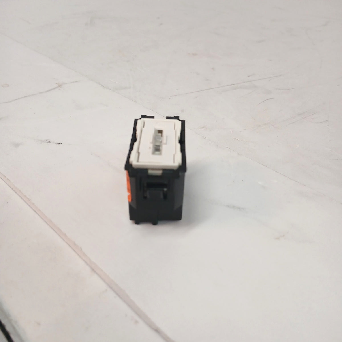 Living Now Schalter Elektrik Energie Steuerung 1P NO 10 A – Wie neu