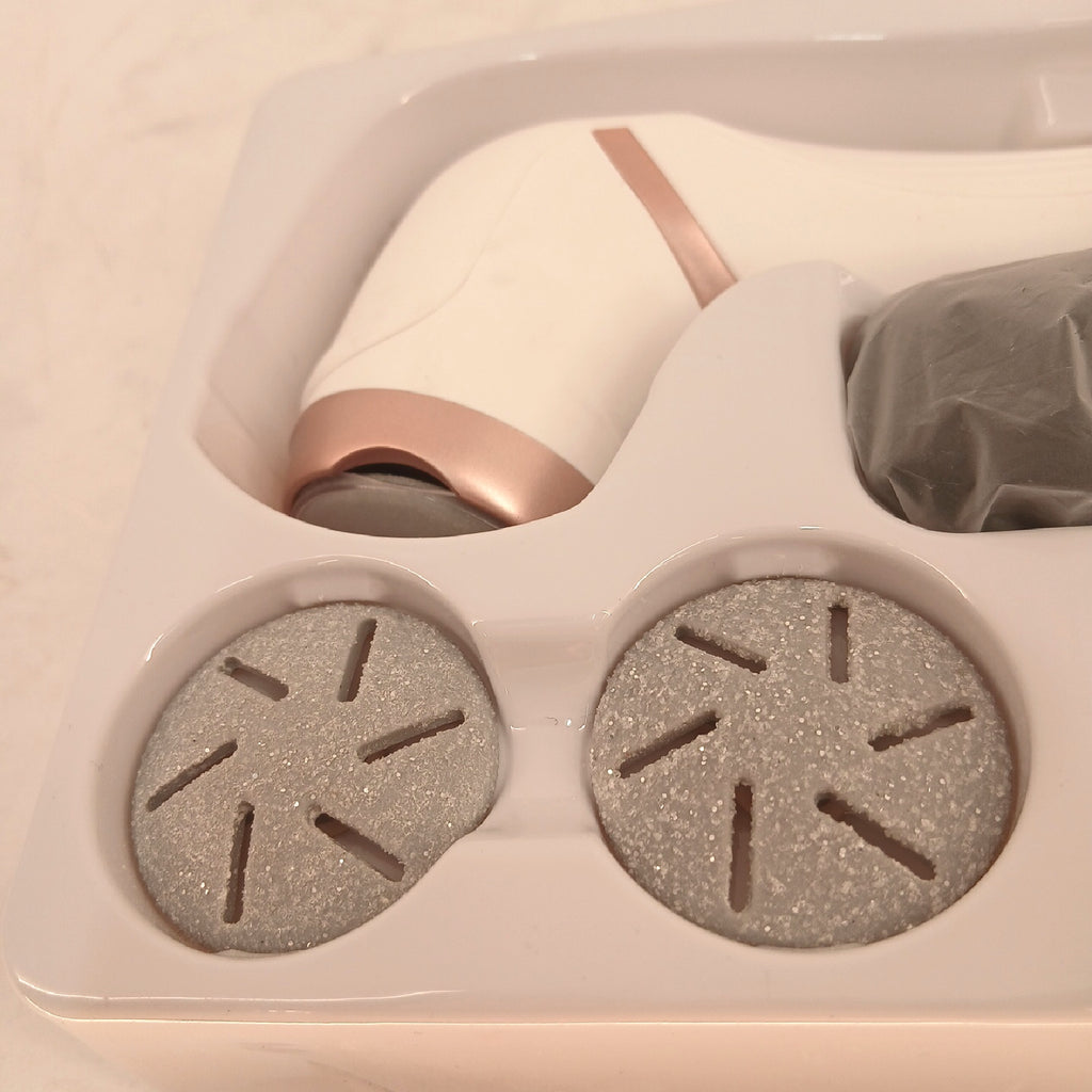 Cecotec Hornhautentferner Fußpflege Bamba SkinCare Elektrisch – Wie neu