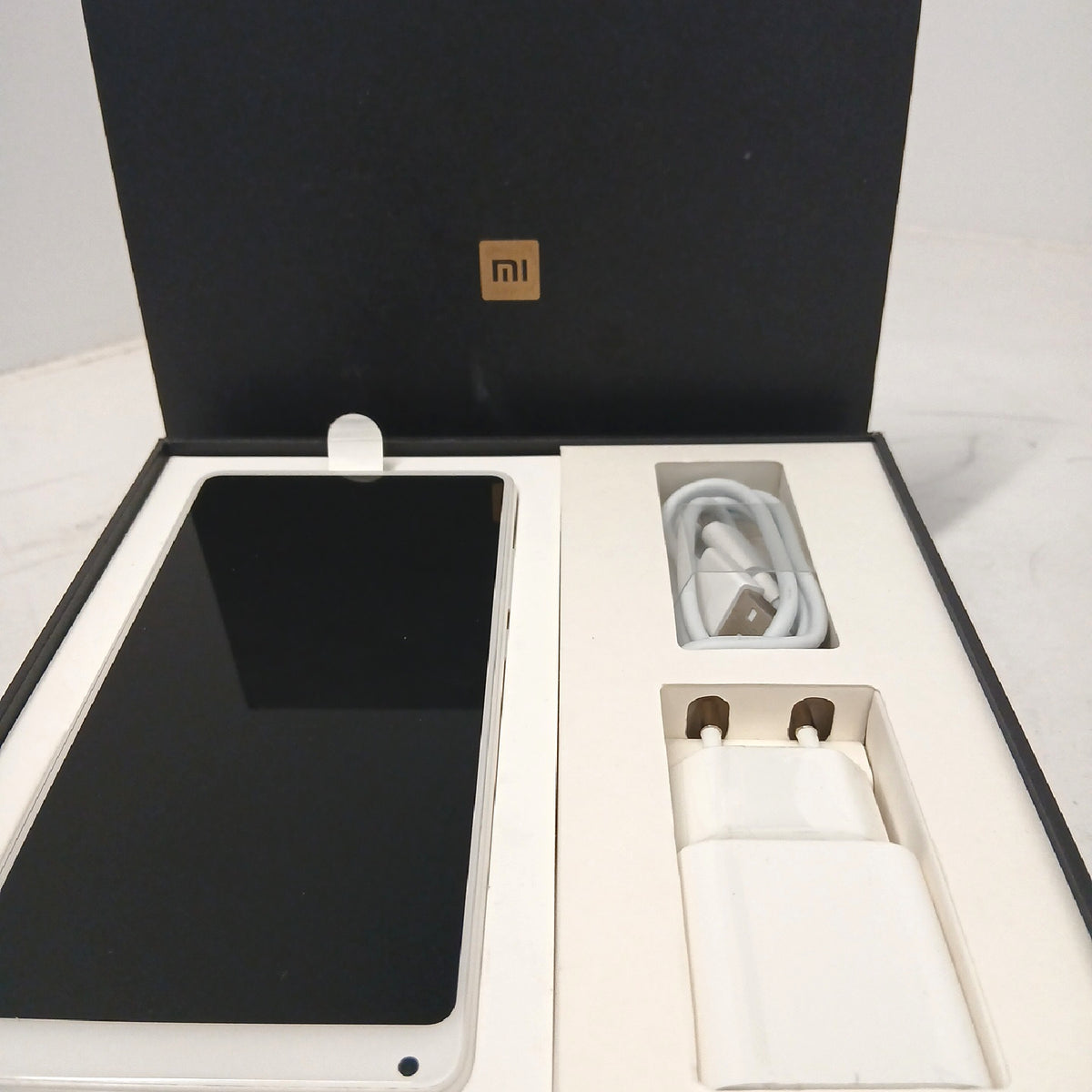 Xiaomi Mi Mix 2S Dual-SIM 128 GB Weiß Smart Wireless Telefone2 – Defekt