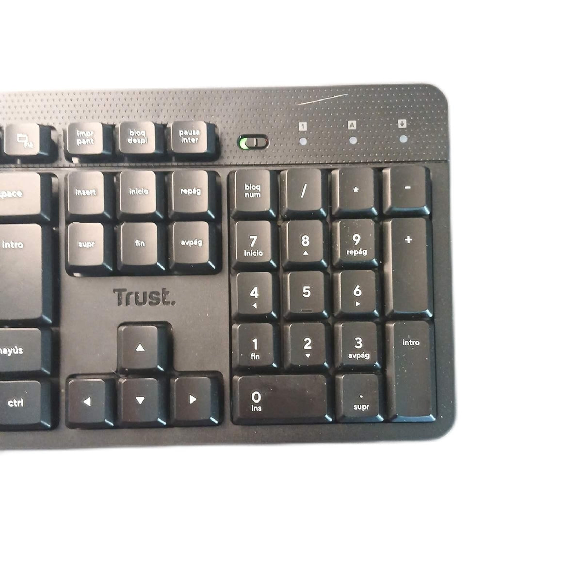 Trust Ody II kabellose flache Tastatur – Sehr gut, unvollständig
