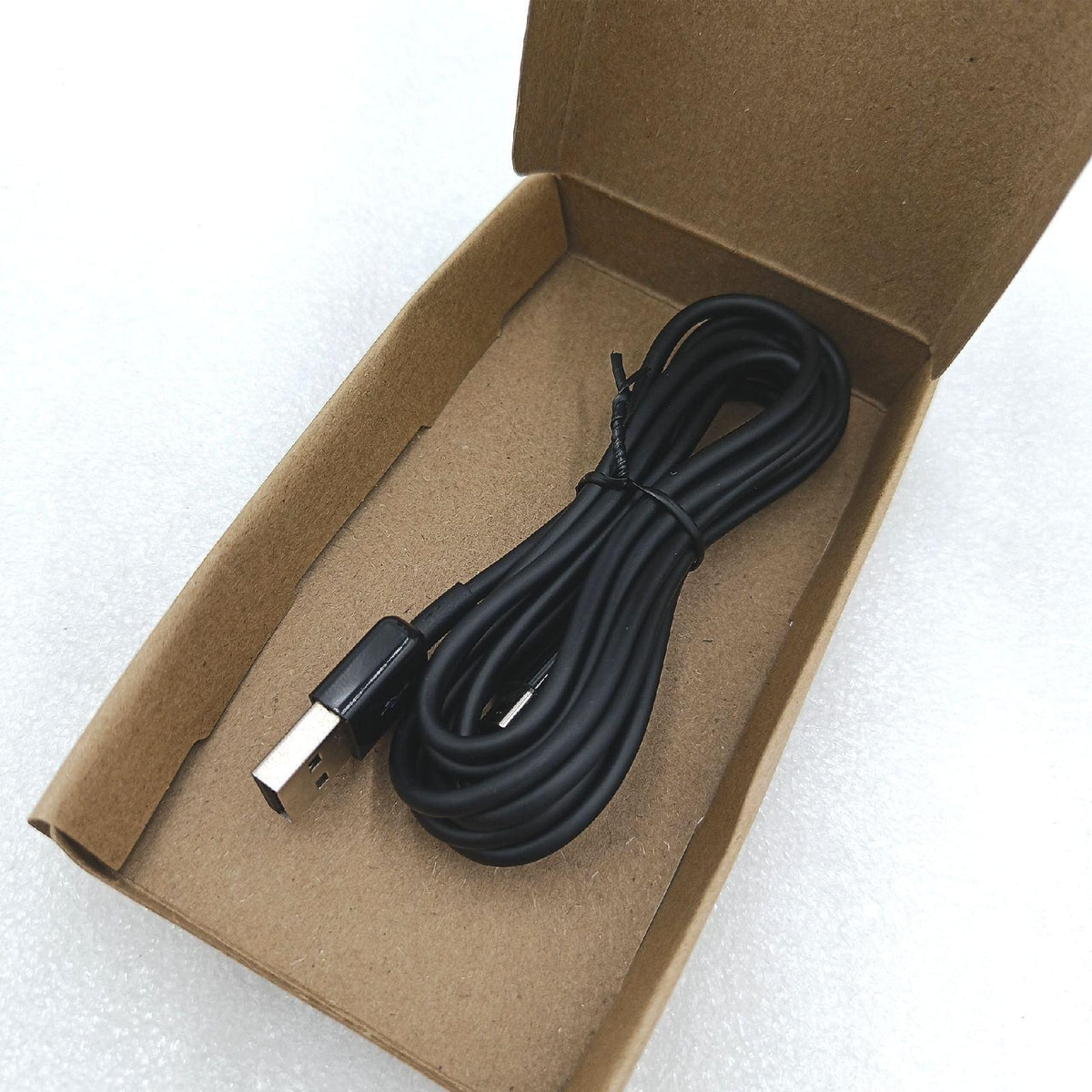 AmazonBasics USB Kabel Verbindung USB Typ C zu USB A Schnell Robust – Sehr gut