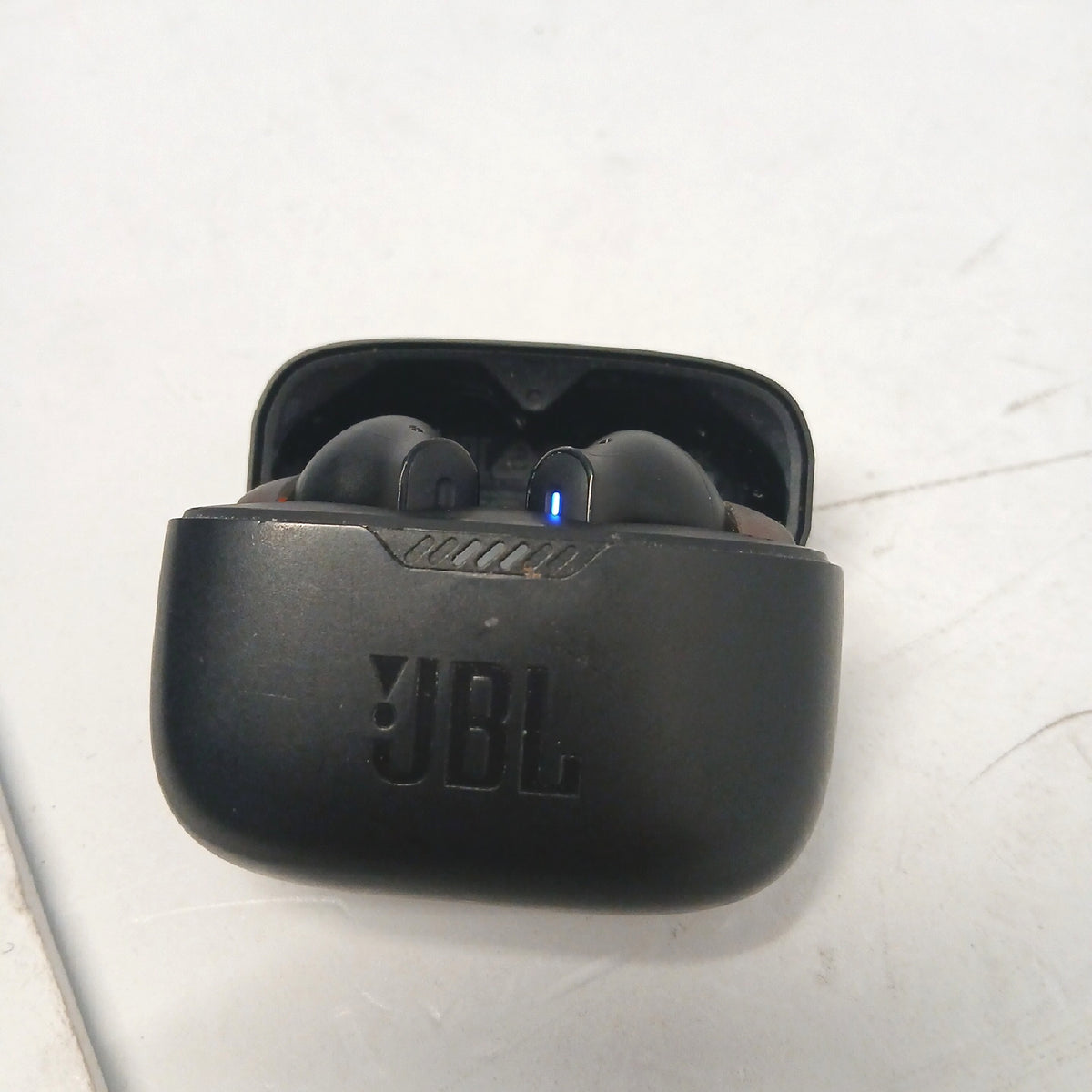 JBL Tune 230 NC TWS True-Wireless In-Ear-Kopfhörer – Defekt