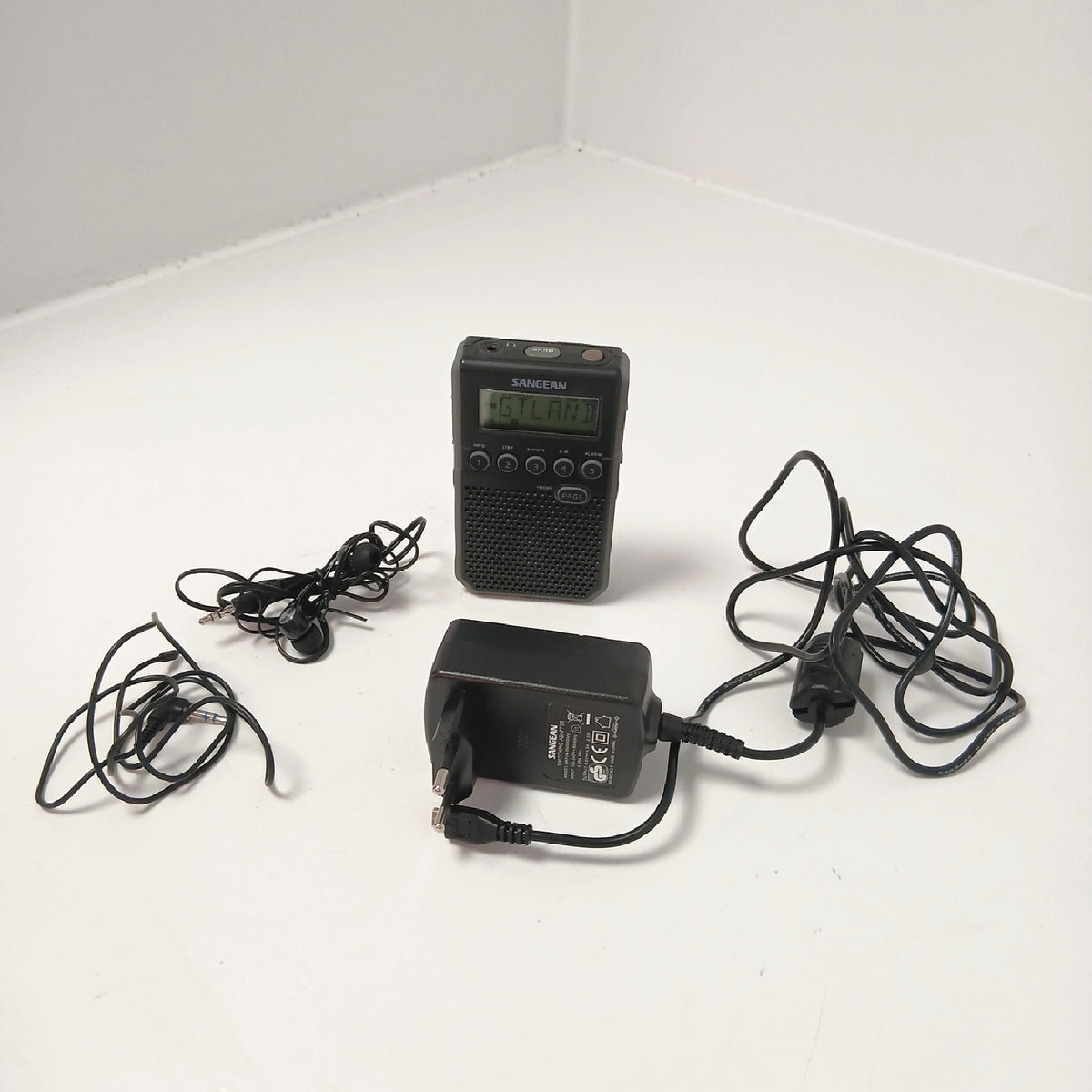 Sangean Taschenradio Audio Geräte DT800 Schwarz Tragbar Radio für – Neu