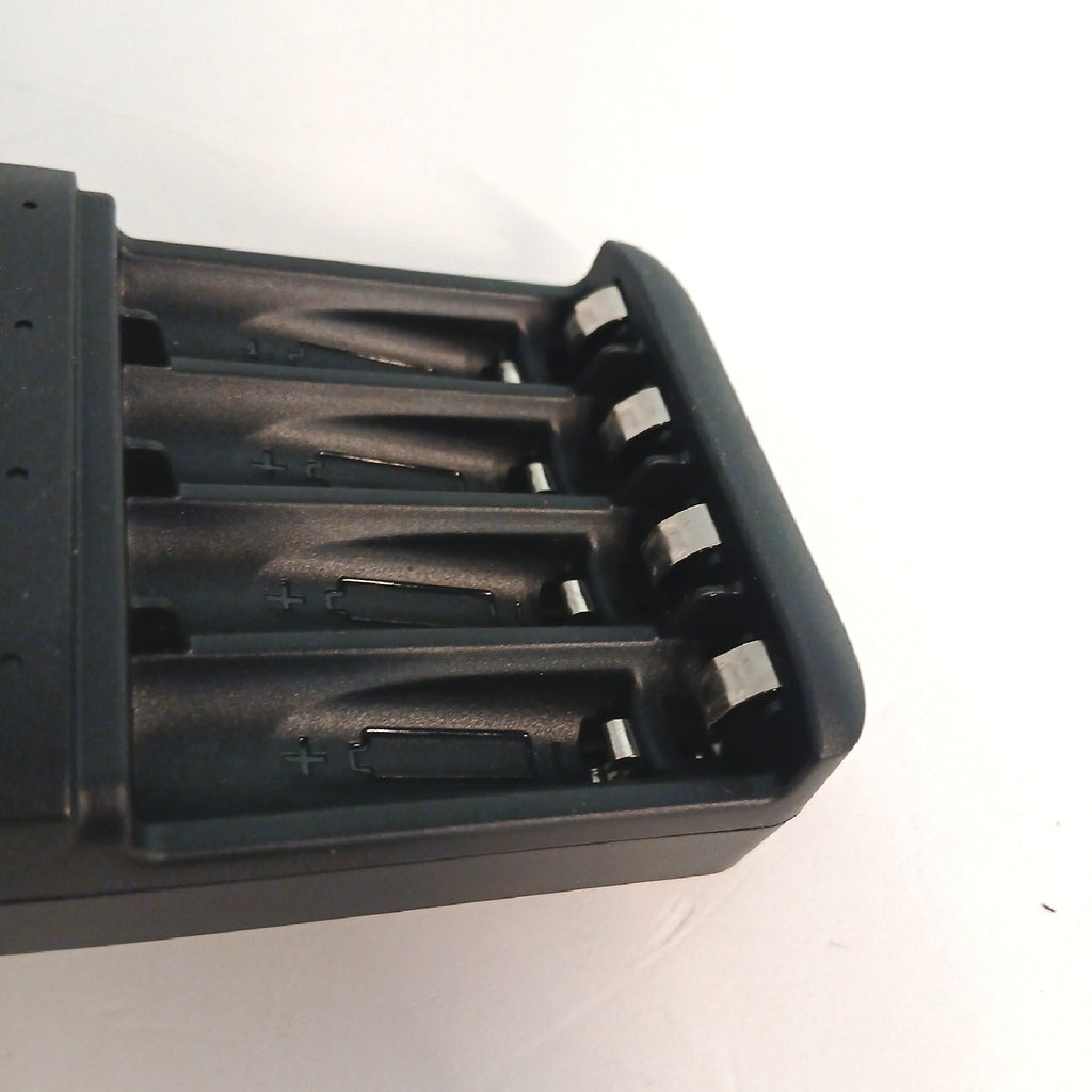 Amazon Basics Batterieladegerät Ladegeräte Technik Schnellladefähig – Sehr gut