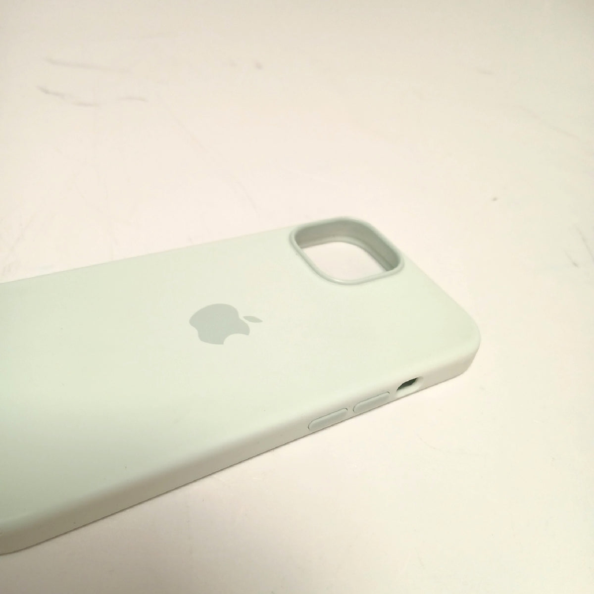 Apple iPhone Hülle Schutzhülle iPhone 15 MagSafe-kompatibel Silikon Hülle – Gut