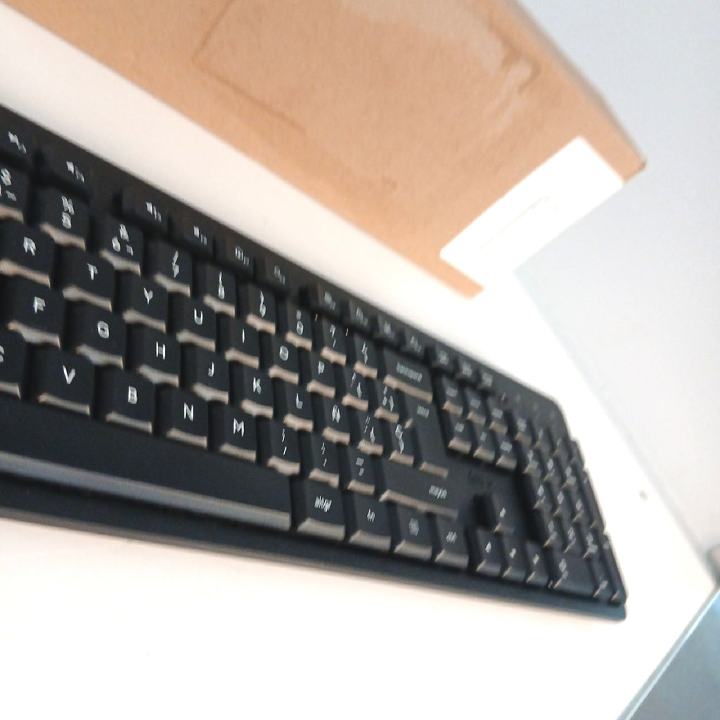 Trust Ymo II Wireless QWERTY Spanisch Tastatur und Maus – Wie neu, unvollständig