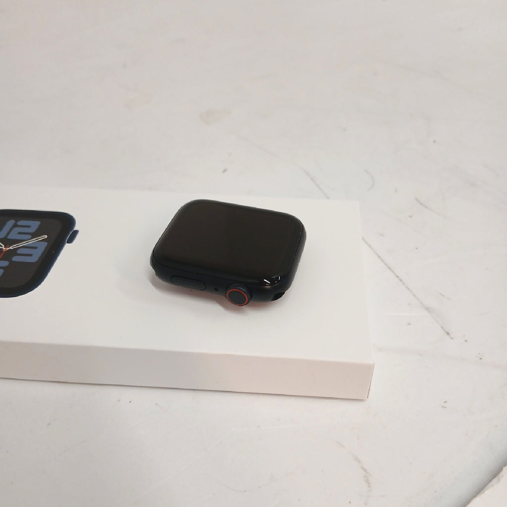 Apple Watch SE 2. Generation 44 mm Aluminium, Mitternacht – Defekt