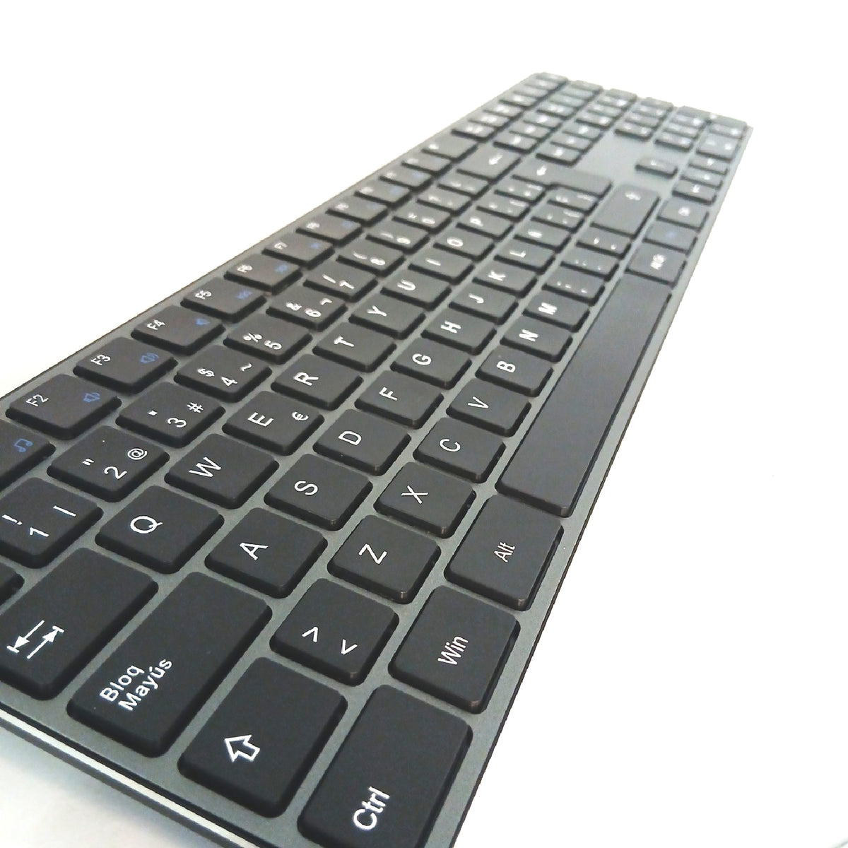 Amazon Basics kabelloses Tastatur-und-Maus-Set, ultradünn – Wie neu