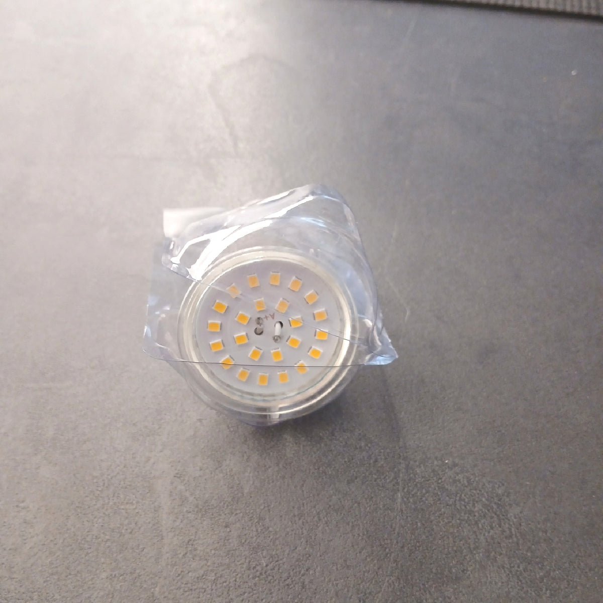 SCNNC LED Lampe Beleuchtung MR16 12 V 5 W 500 Lumen Tralweiß 4000K – Neu