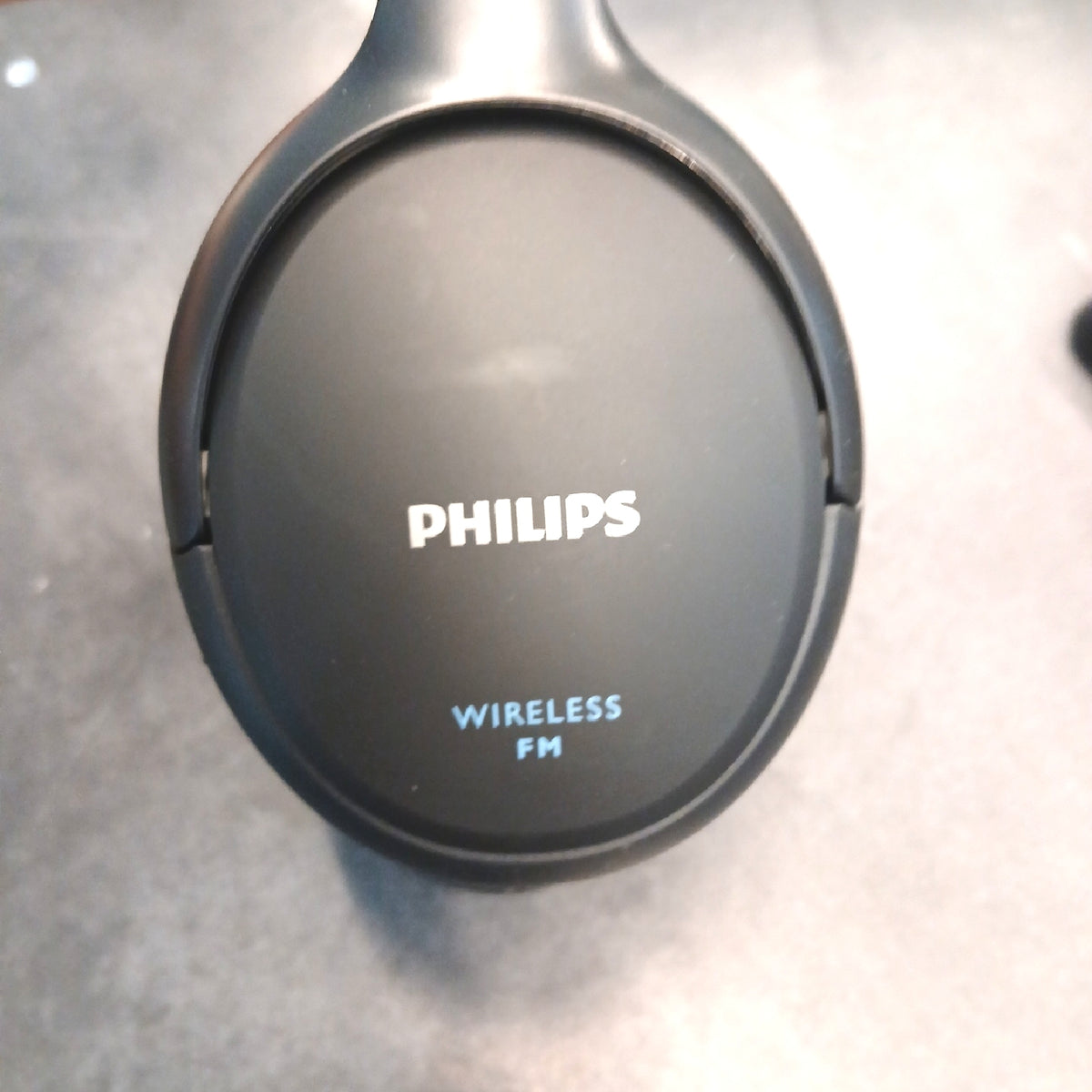 Philips SHC5000 kabellose TV-Kopfhörer mit 30 Std. Wiedergabezeit, 30 m - Defekt
