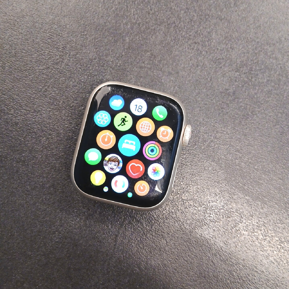 Apple Watch Series 7 (GPS, 41MM) - Aluminiumgehäuse Polarstern – Defekt
