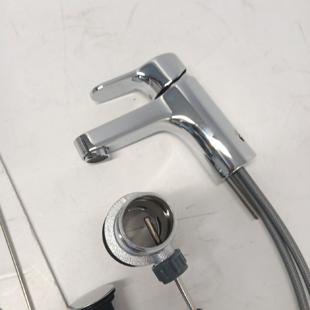 Standard BC829AA Cerabase Waschtischarmatur H80, mit Zugknopf-Ablaufg – Sehr gut