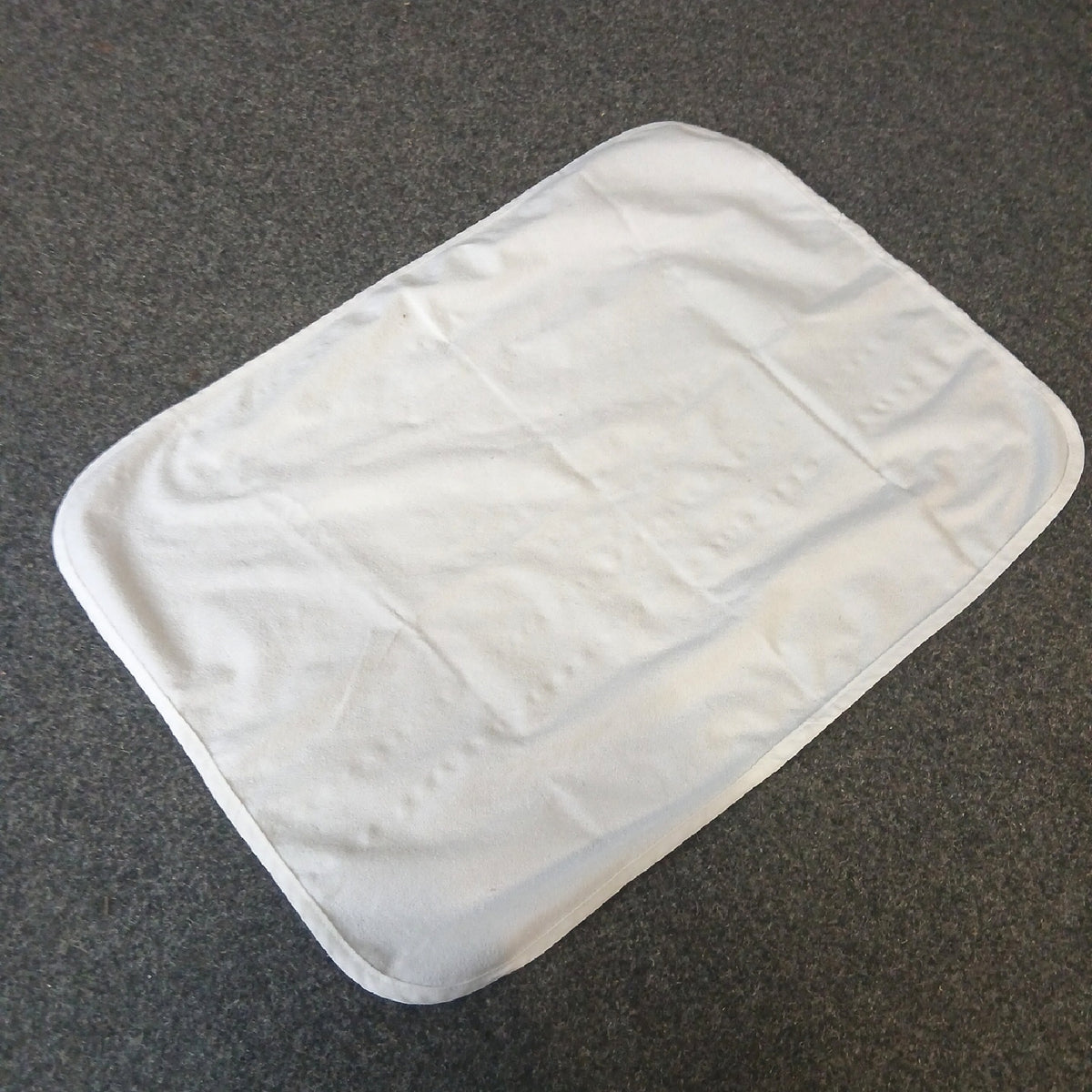 Wasserdichte Betteinlage Bettenwäsche Bett 69cmx 52 cm Schutz – Wie neu