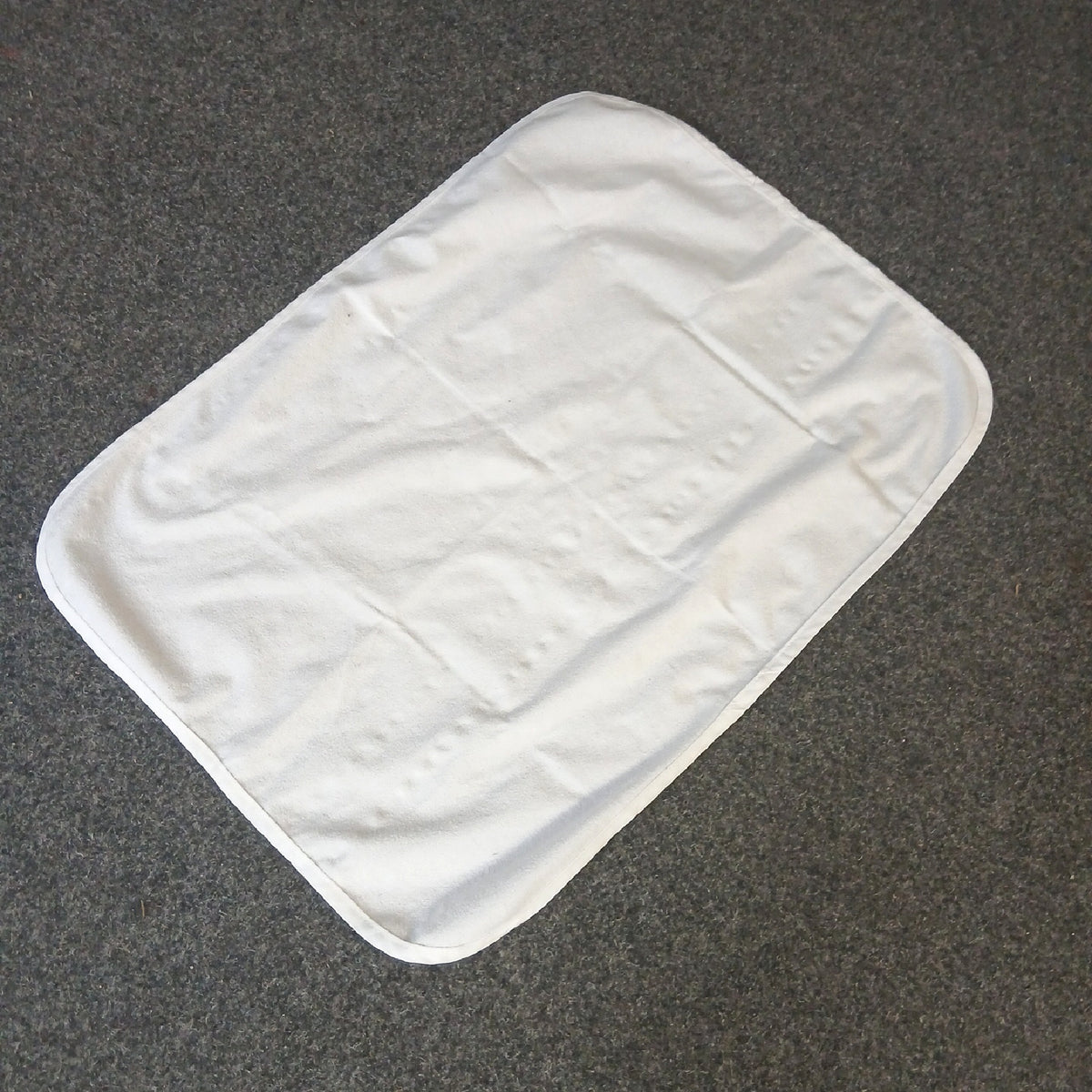 Wasserdichte Betteinlage Bettenwäsche Bett 69cmx 52 cm Schutz – Wie neu
