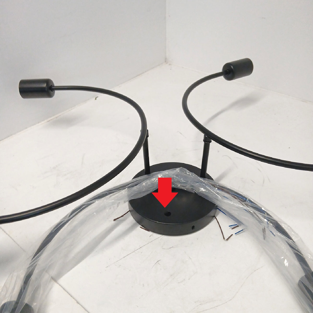 Deckenlampe schwarz mit 6 Leuchten, für Wohnzimmer – Wie neu, unvollständig