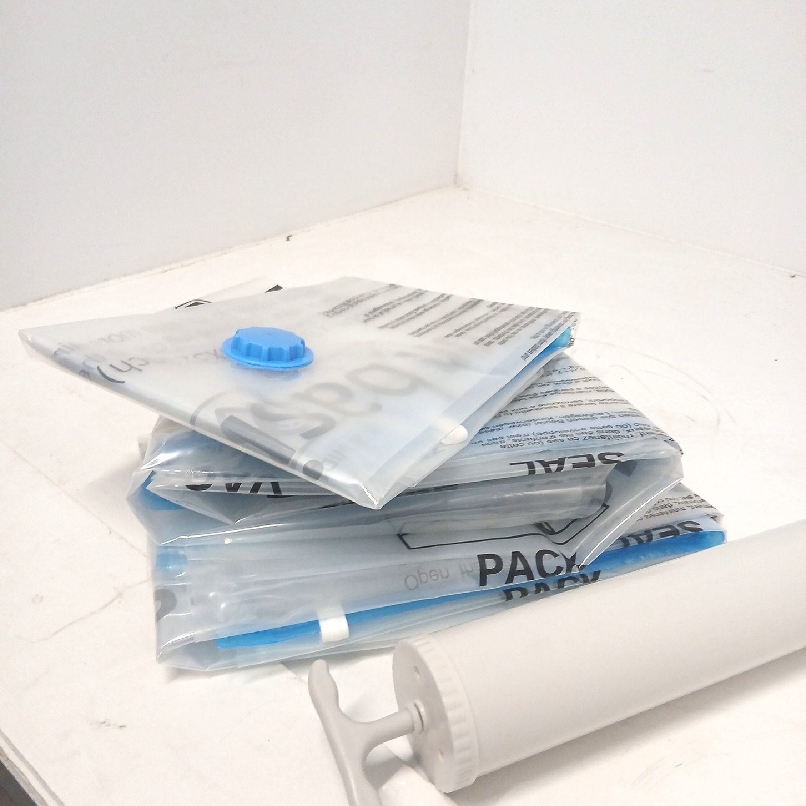 Amazon Basics Vakuumbeutel Aufbewahrung Kleidung M Luftdicht Handpumpe Organizer