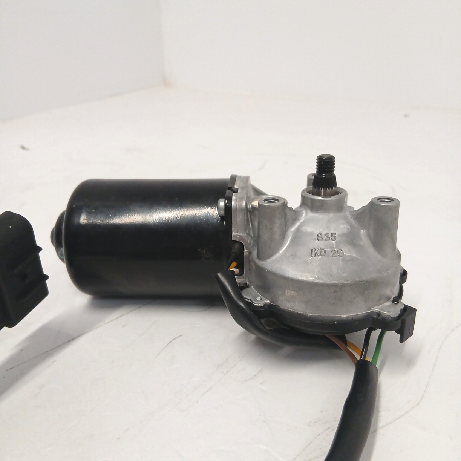 febi bilstein 37226 Scheibenwischermotor mit Anbaumaterial, 1 St - Unvollständig