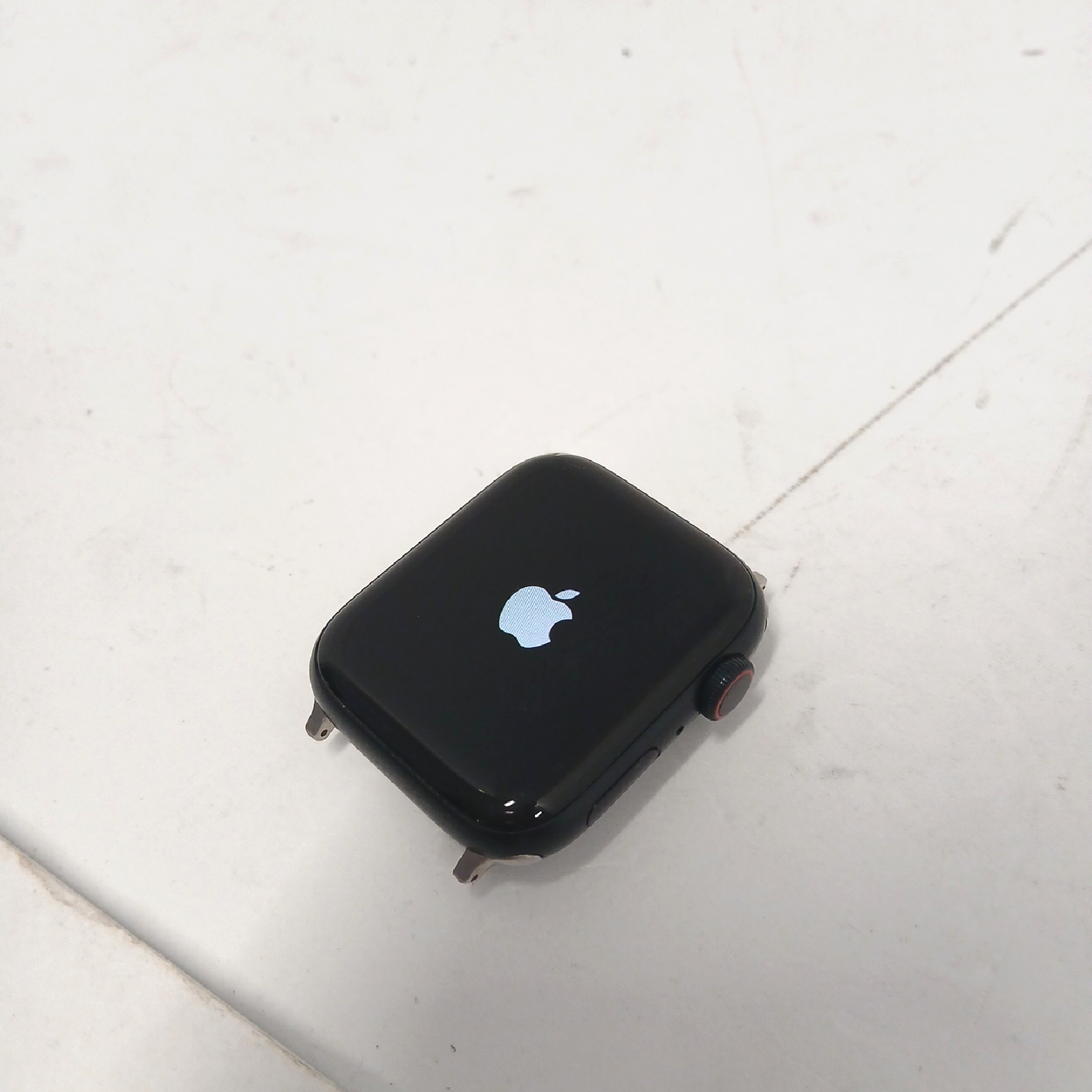 Apple Watch SE GPS-Handy-Smartwatch Sportuhr - Defekt