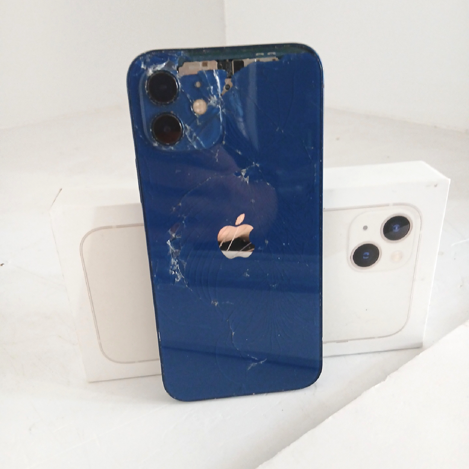 MOVIL Apple iPhone 13 128GB Blanco Estrella Smart Wireless Telefone - Defekt